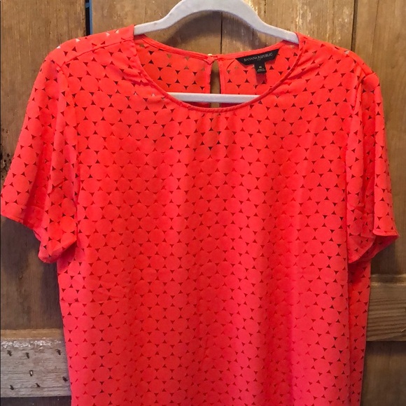 Gorgeous Banana Republic ladies blouse. - Picture 4 of 4